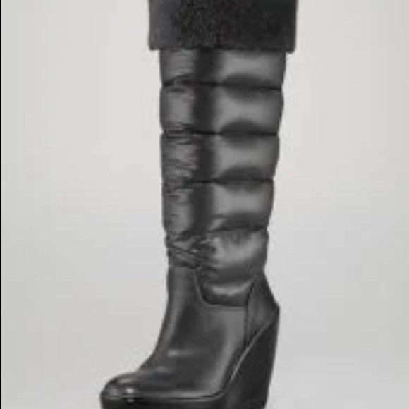 Moncler Black Lacarno Puffer Wedge Boots/Booties - Picture 1 of 5